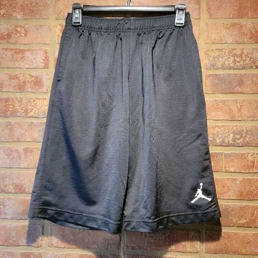 JORDAN Solid Black Gym Track Shorts size large